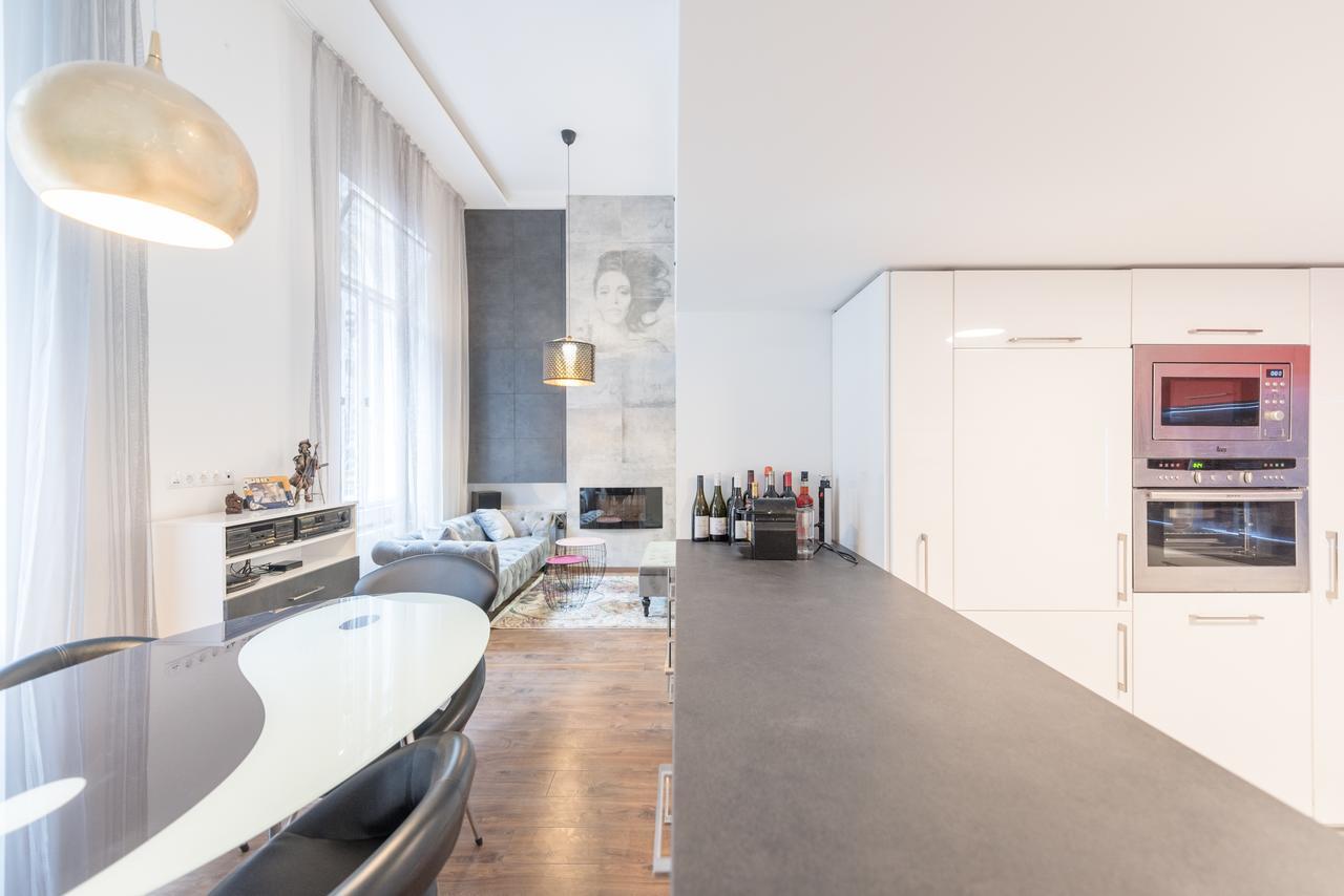 Apartment In Andrassy Avenue Будапеща Екстериор снимка